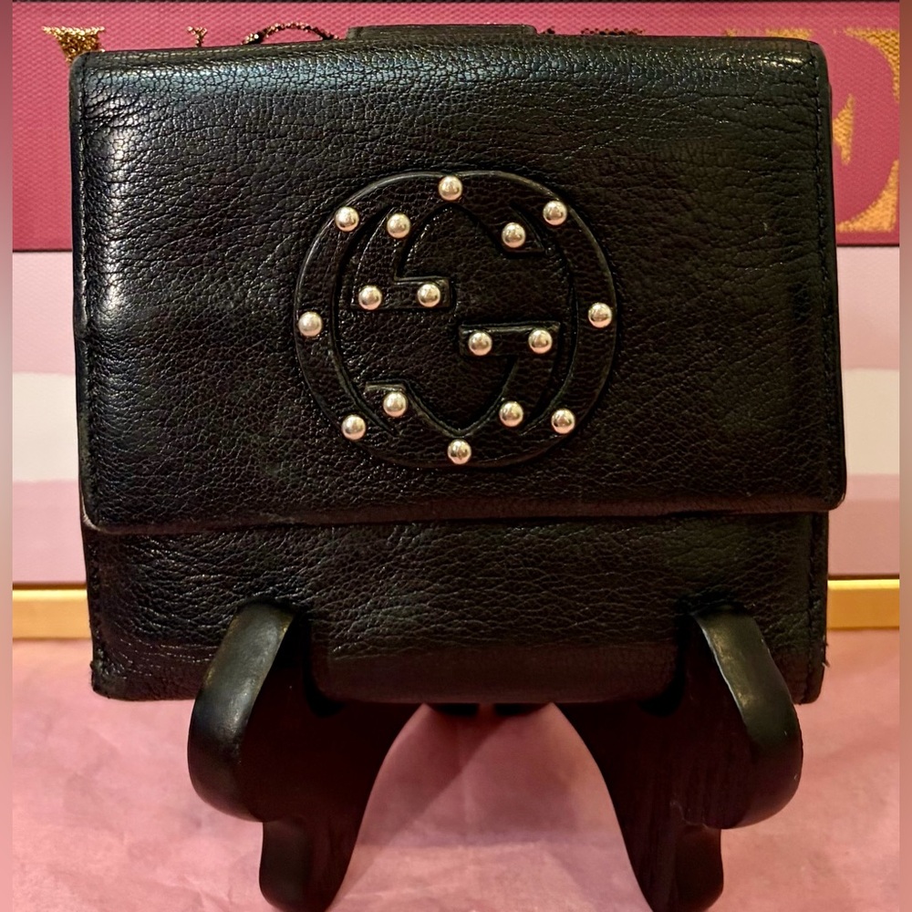 VTG. GUCCI Black Leather Bi-Fold Gold Studded Interlocking GG Ladies Wallet